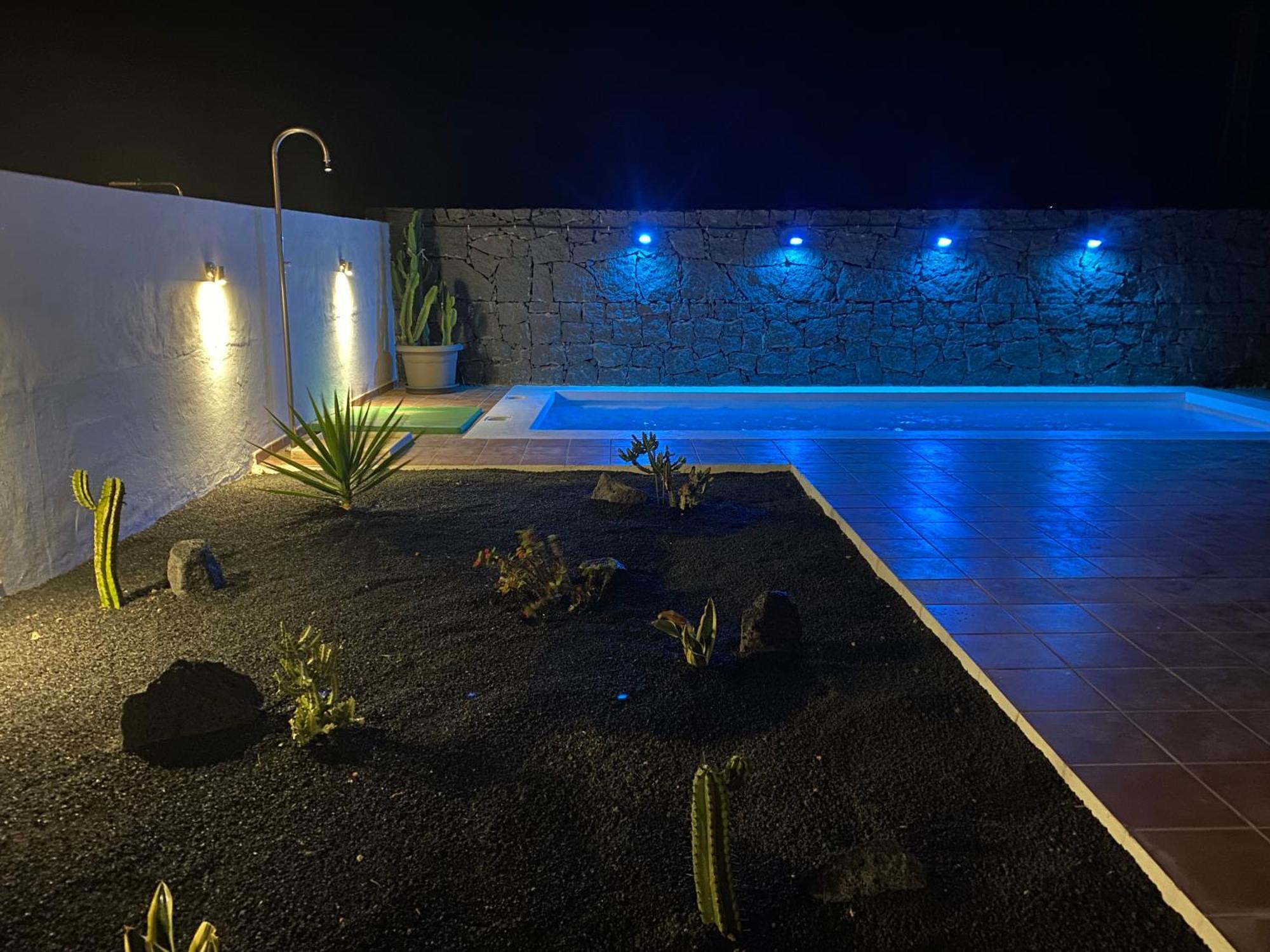 Casa Amarillo Del Sol Villa Playa Blanca  Exterior photo
